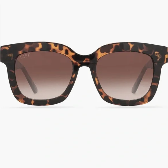 DIFF 56mm Makay Women's Tortoiseshell Square Sunglasses - Brown Gradient - Picture 1 of 5